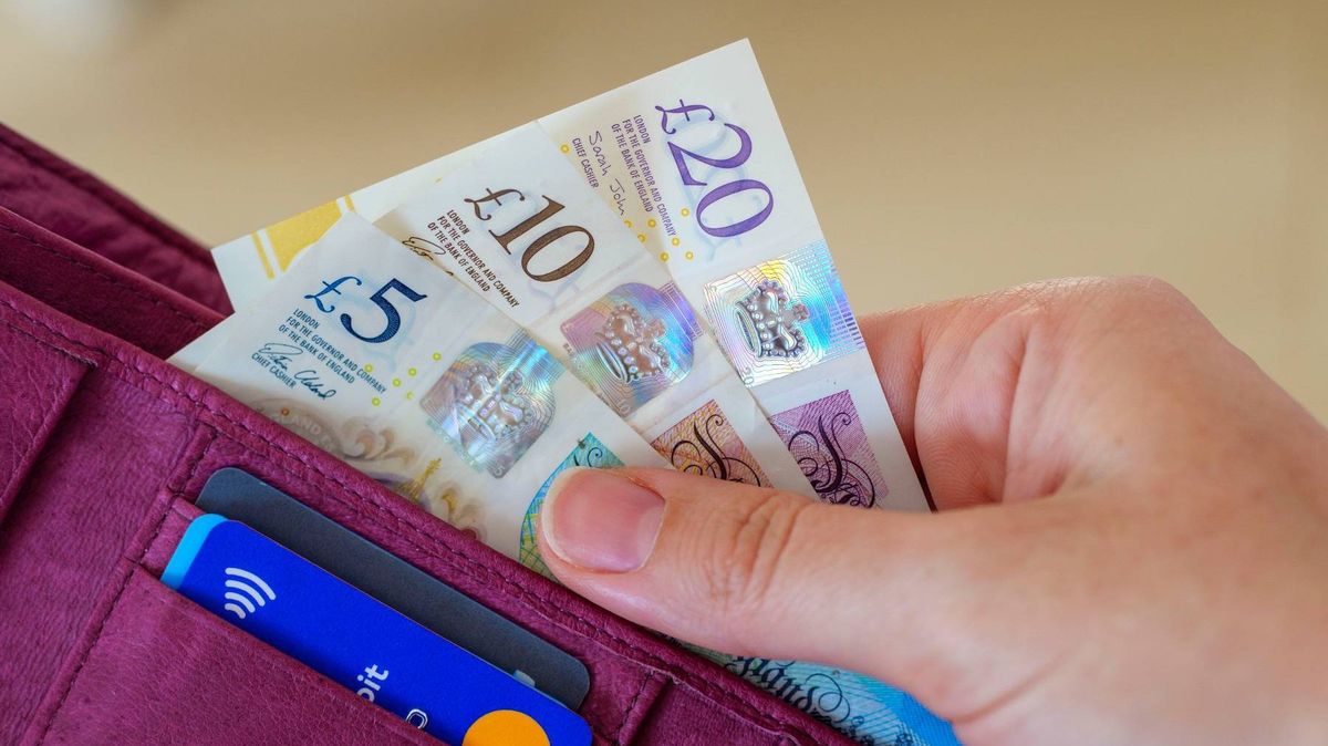 /26 Winter Fuel Payment Charge: Tax Implications & Eligibility